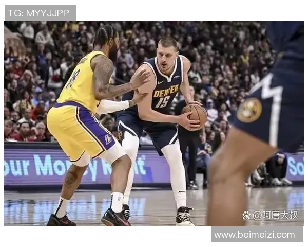 湖人与掘金激战9月21日争夺季前赛胜利的精彩对决 湖人与掘金激战9月21日争夺季前赛胜利的精彩对决